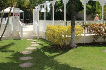 Southern Surf Beach Apartments Rockley Esterno foto