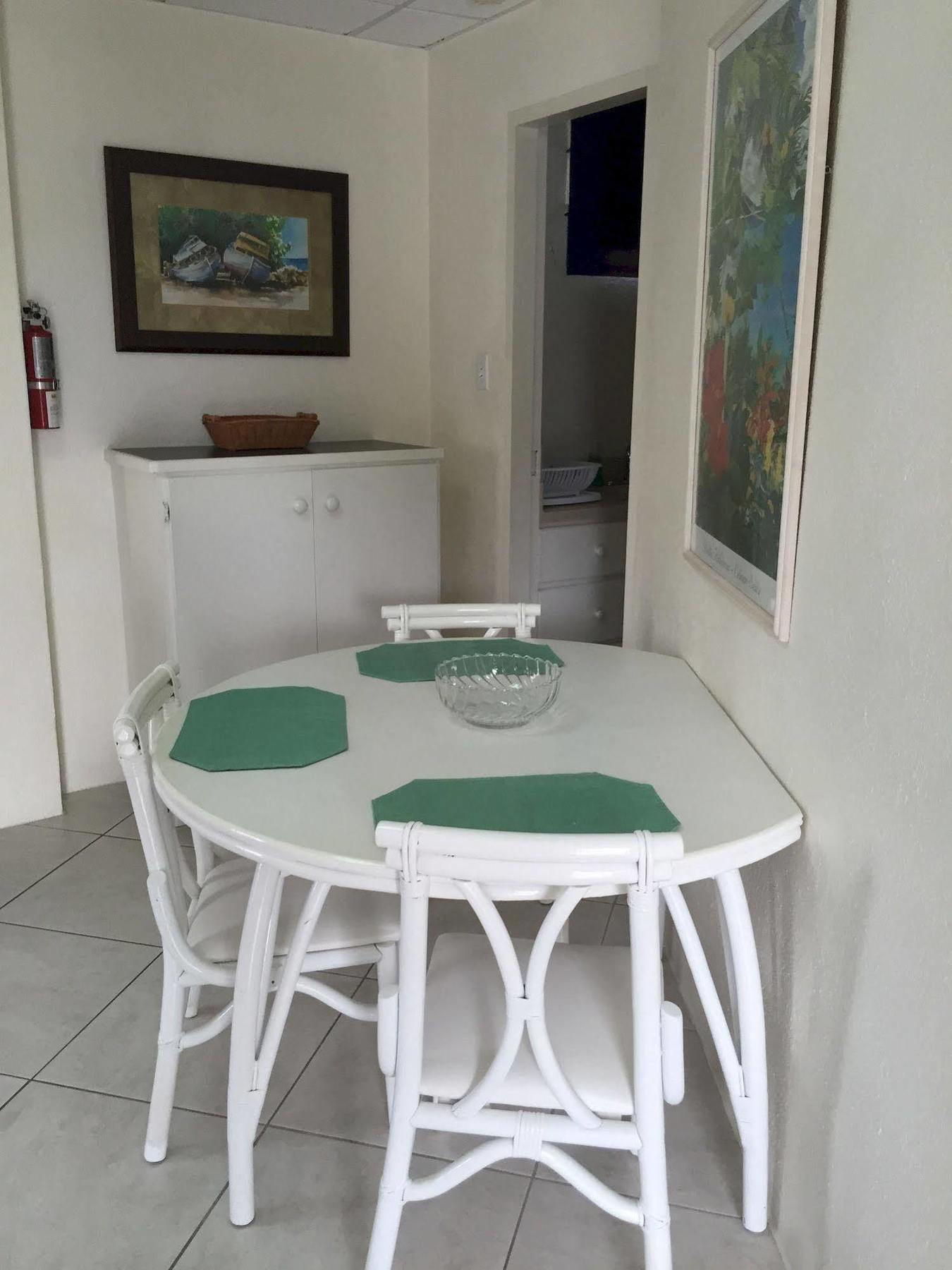 Southern Surf Beach Apartments Rockley Esterno foto
