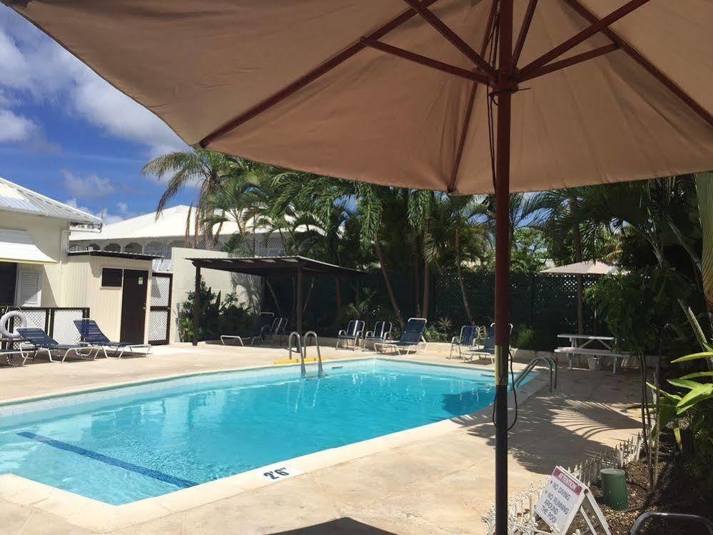 Southern Surf Beach Apartments Rockley Esterno foto